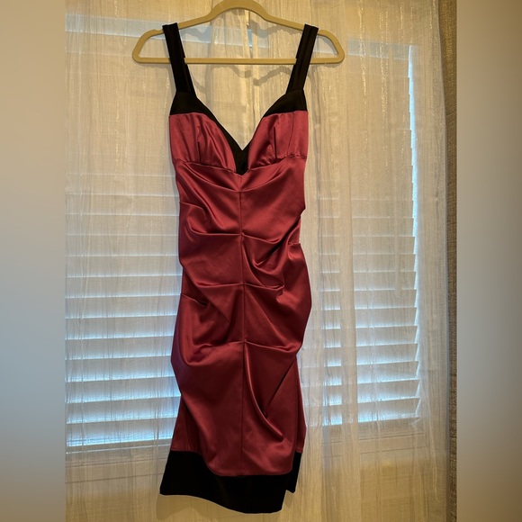 Nicole Miller Women's Satin Ruched Evening Dress - Picture 5 of 8